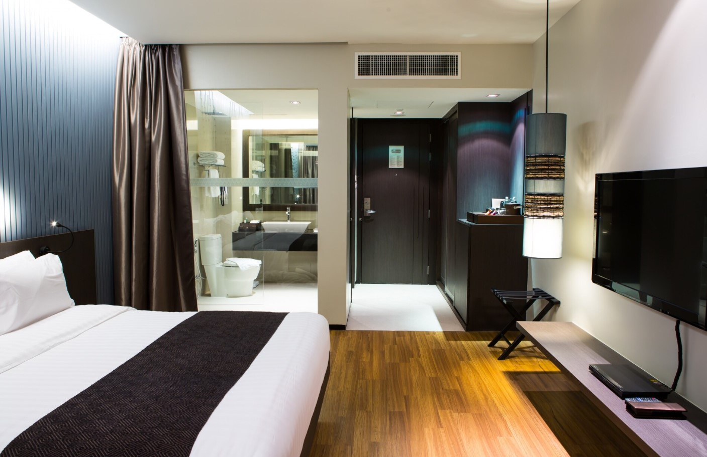high-floor-suite